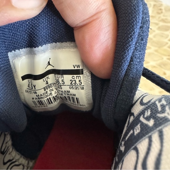 Nike Air Jordan 12 Retro International Flight Navy Blue Sneakers size 4.5Y - Picture 9 of 9